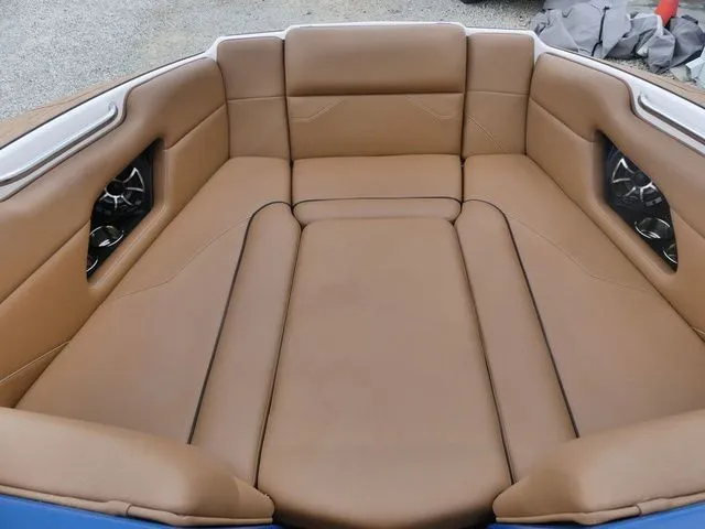 Slide: The Image of Moomba Mojo 2022 - 21