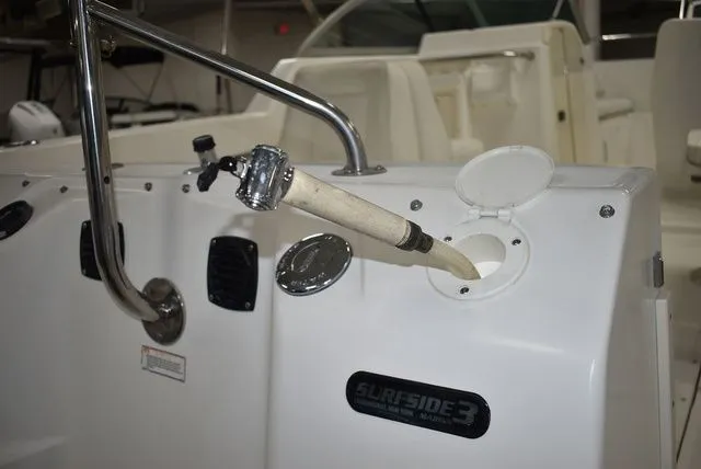 Slide: The Image of Boston Whaler 210 Ventura Dual Console 2003 - 36