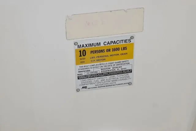 Slide: The Image of Boston Whaler 210 Ventura Dual Console 2003 - 46