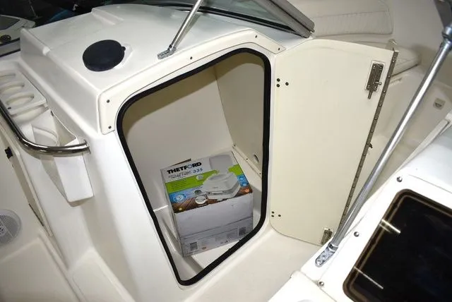 Slide: The Image of Boston Whaler 210 Ventura Dual Console 2003 - 62