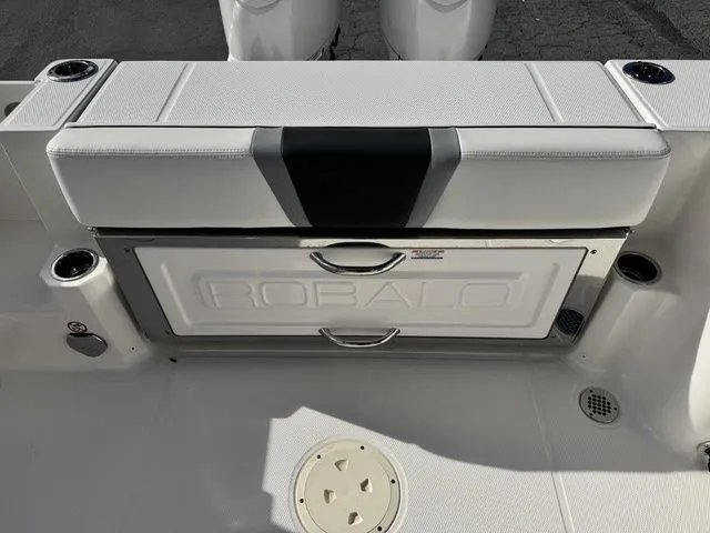 Slide: The Image of Robalo R270 Center Console 2024 - 12