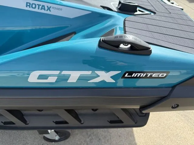 Slide: The Image of Sea-Doo GTX 2026 - 14
