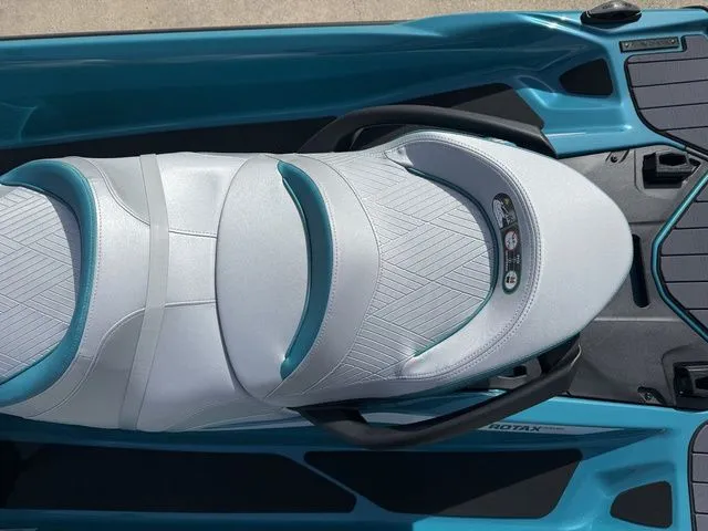 Slide: The Image of Sea-Doo GTX 2026 - 24