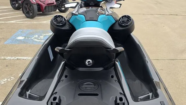 Slide: The Image of Sea-Doo GTR 230 2026 - 12