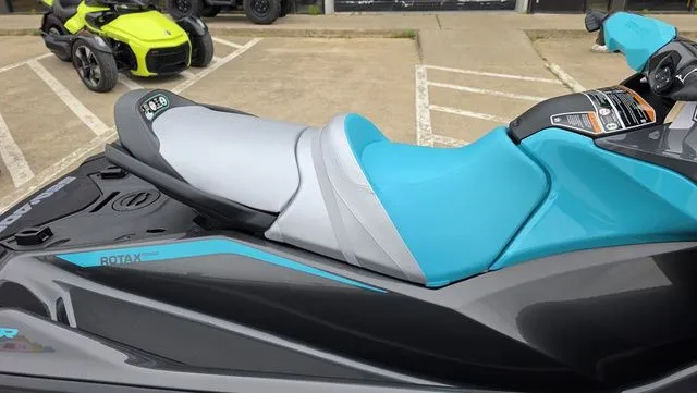 Slide: The Image of Sea-Doo GTR 230 2026 - 21