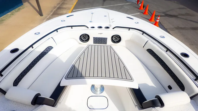 Slide: The Image of Tidewater 282 CC Adventure 2026 - 21