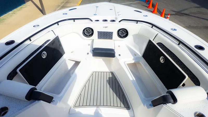 Slide: The Image of Tidewater 282 CC Adventure 2026 - 26