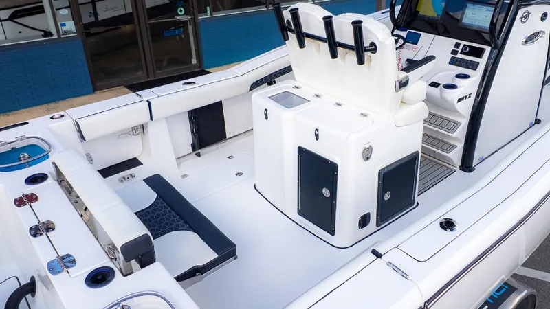 Slide: The Image of Tidewater 282 CC Adventure 2026 - 9