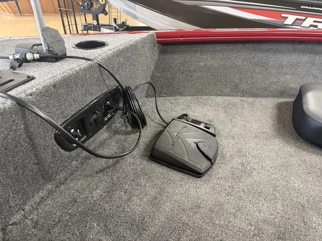 Slide: The Image of Tracker PRV 175CB 2026 - 45