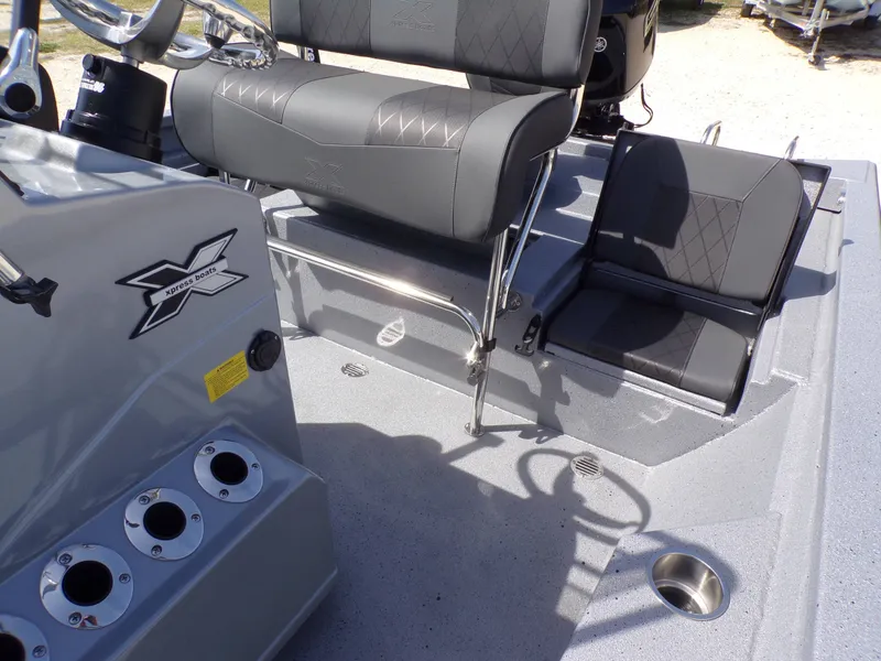 Slide: The Image of Interior of Xpress H22B Bay boat, model year 2026. - 29