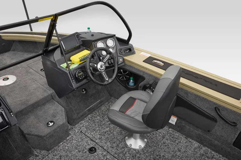 Slide: The Image of Tracker Targa V-18 Combo 2026 - 33