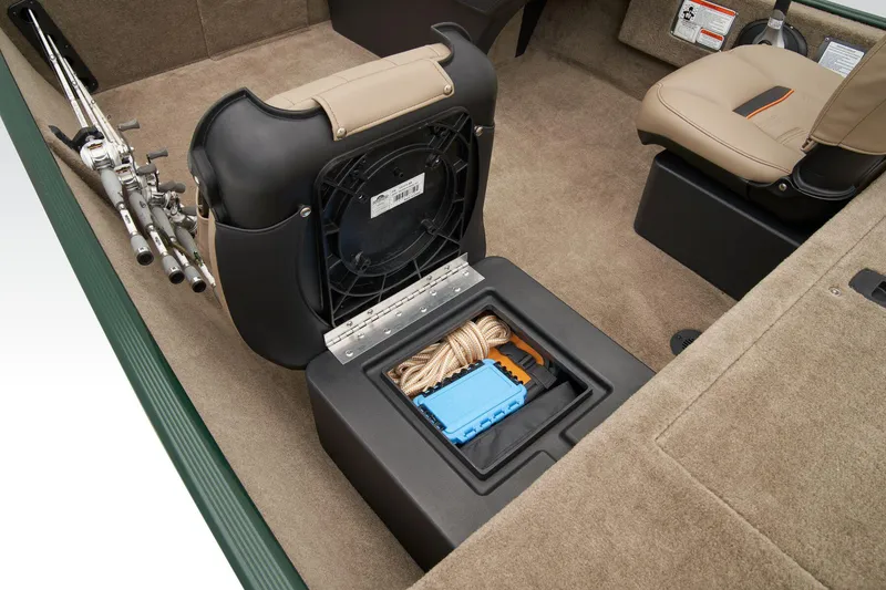 Slide: The Image of Tracker Bass Tracker Classic Limited 2026 - 39