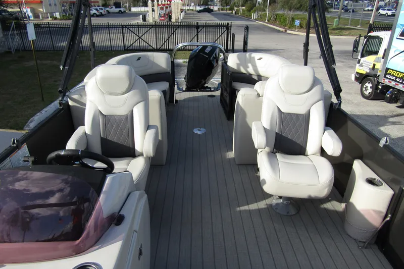 Slide: The Image of 2022 Starcraft SLS 5 boat interior with luxurious seating and modern design. - 10