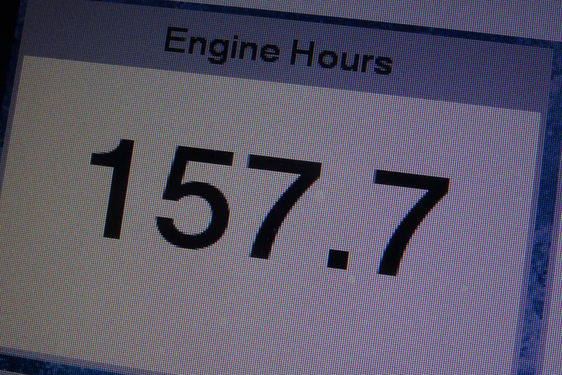 Slide: The Image of Display showing engine hours at 157.7 for 2018 Veranda VF22TT. - 28
