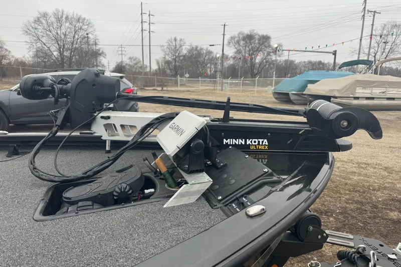 Slide: The Image of 2021 Vexus AVX 1880 boat with Garmin and Minn Kota Ultrex equipment. - 5