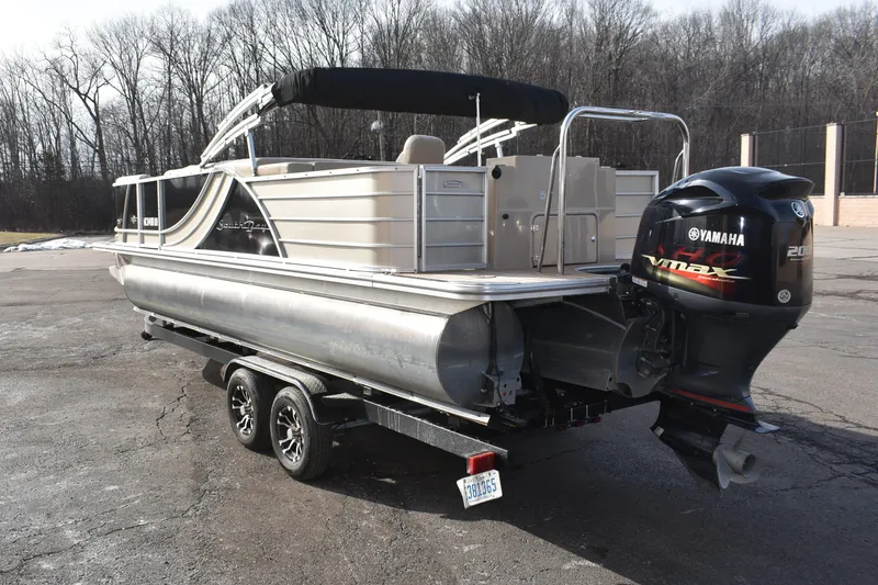 Slide: The Image of 2019 South Bay 523FCR pontoon boat with Yamaha VMAX engine on trailer. - 4