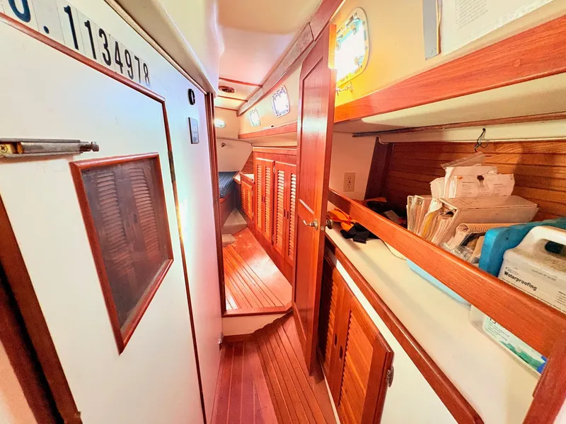 Slide: The Image of Morgan 44 1989 - 28