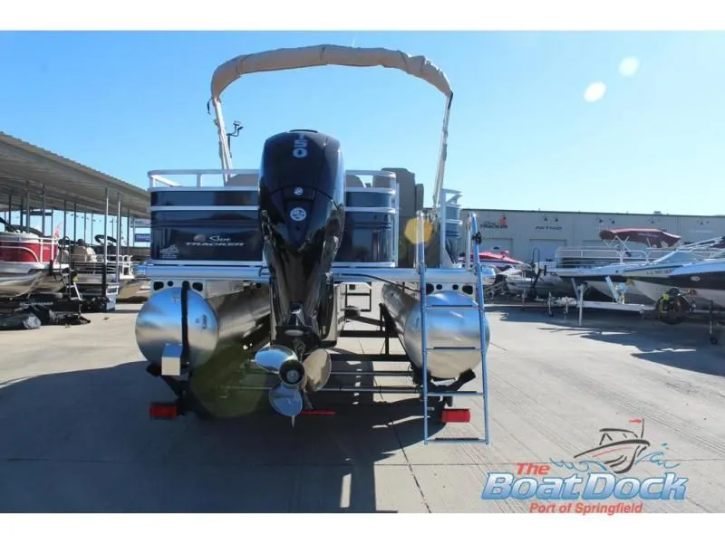 Slide: The Image of Fishin' Barge 22 DLX 22 DLX 2025 - 3