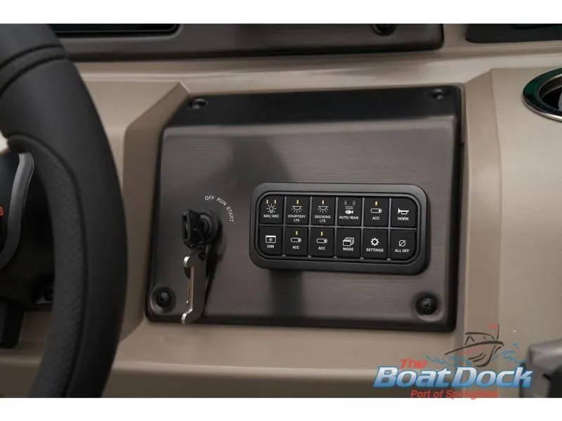 Slide: The Image of Fishin' Barge 22 DLX 22 DLX 2025 - 55