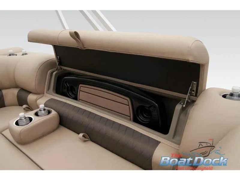 Slide: The Image of Fishin' Barge 22 DLX 22 DLX 2025 - 60