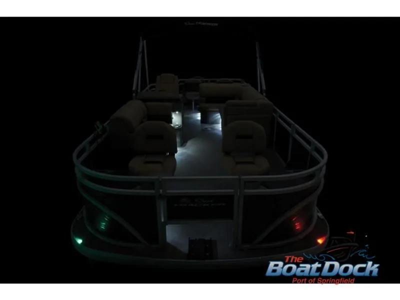 Slide: The Image of Fishin' Barge 22 DLX 22 DLX 2025 - 82