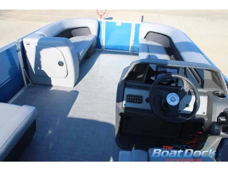 Slide: The Image of Party Barge 18 DLX 2026 - 10