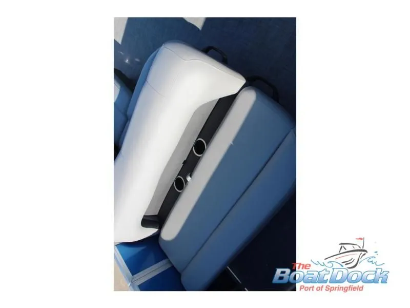 Slide: The Image of Party Barge 18 DLX 2026 - 23