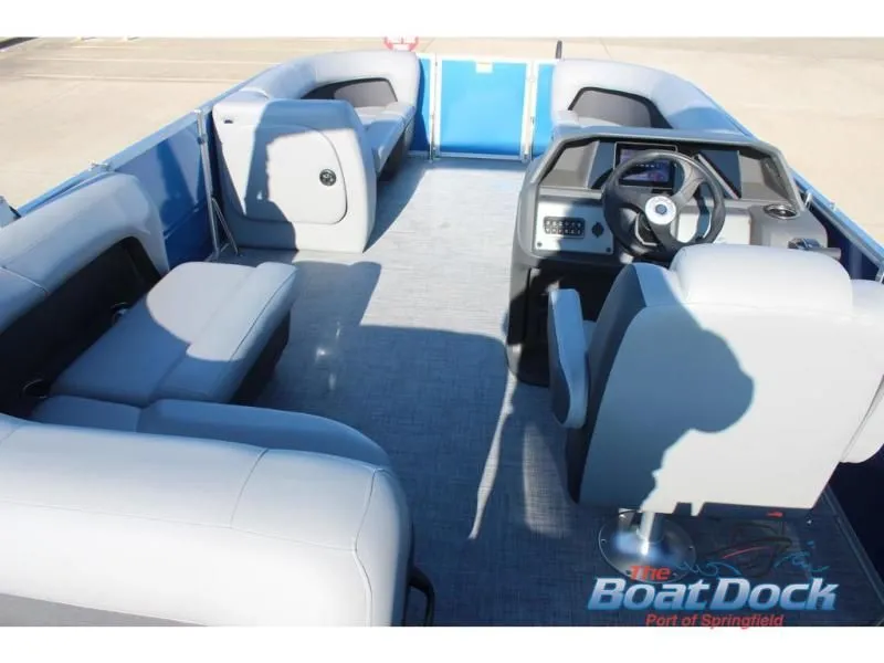 Slide: The Image of Party Barge 18 DLX 2026 - 24