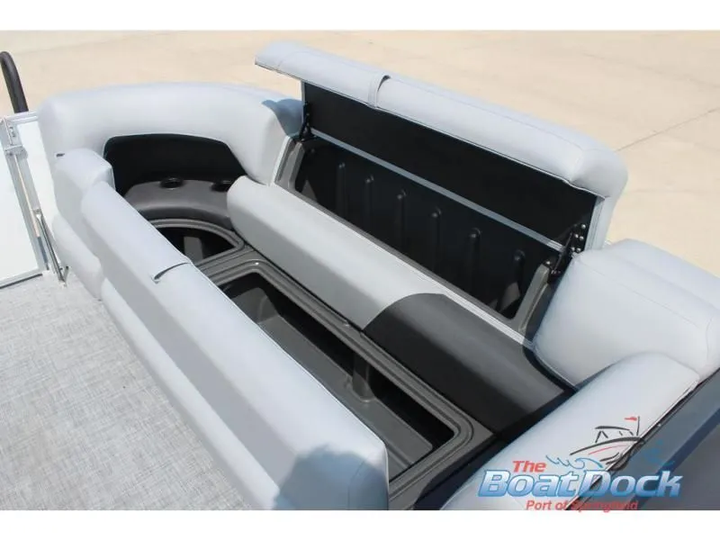 Slide: The Image of Party Barge 20 DLX 2026 - 15