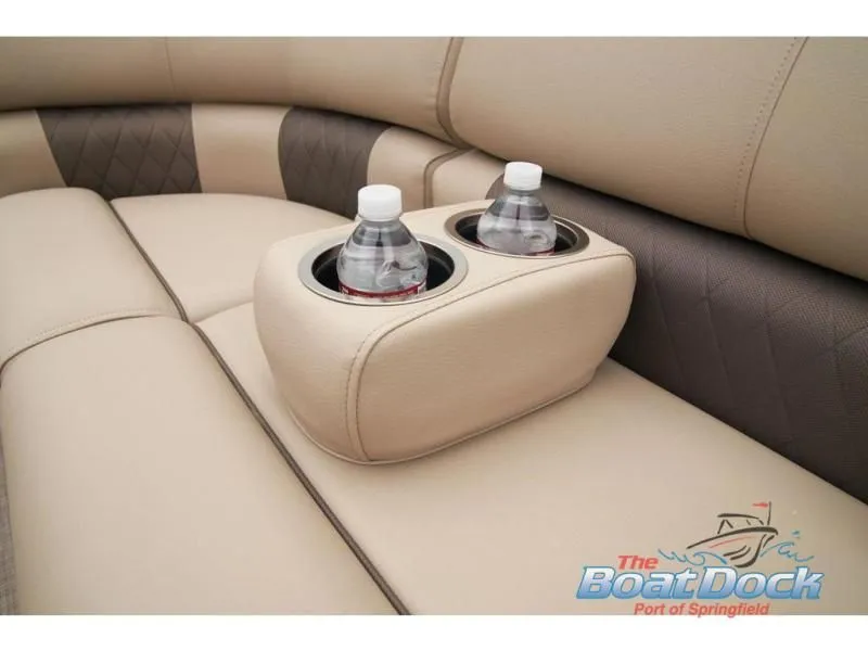 Slide: The Image of Party Barge 20 DLX 2026 - 50