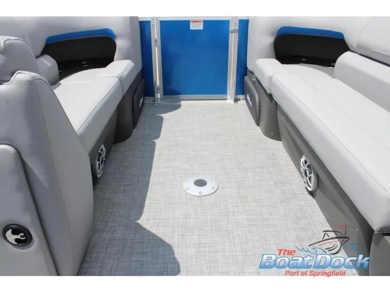 Slide: The Image of Party Barge 22 DLX 2026 - 19