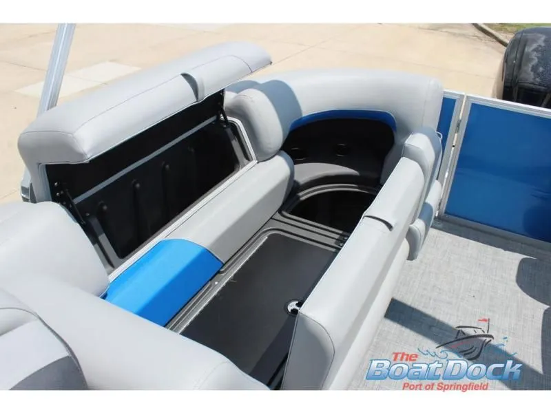 Slide: The Image of Party Barge 22 DLX 2026 - 25