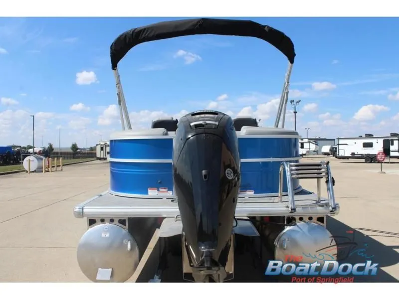 Slide: The Image of Party Barge 22 DLX 2026 - 8