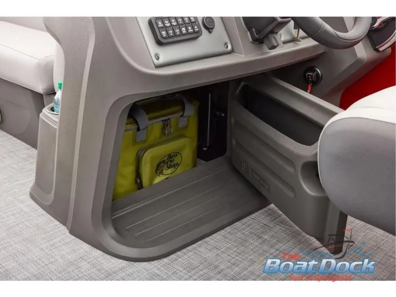 Slide: The Image of Party Barge 22 DLX 2026 - 85