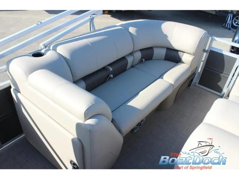 Slide: The Image of Party Barge 22 RF DLX 2025 - 10