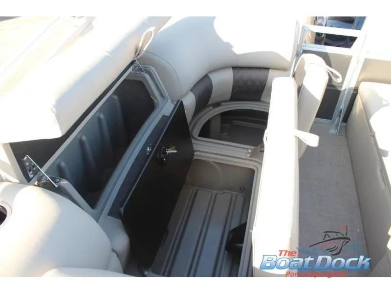 Slide: The Image of Party Barge 22 RF DLX 2025 - 12