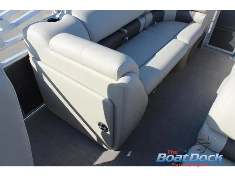 Slide: The Image of Party Barge 22 RF DLX 2025 - 25