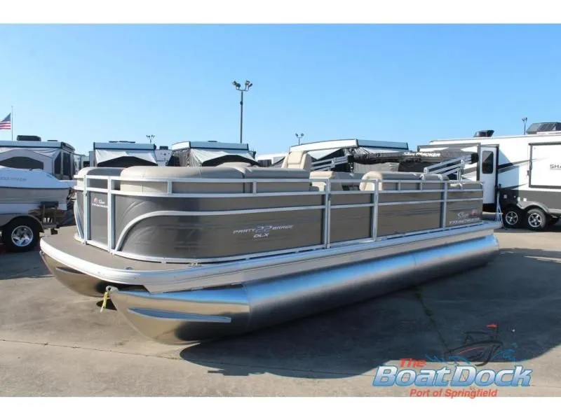 Slide: The Image of Party Barge 22 RF DLX 2025 - 3