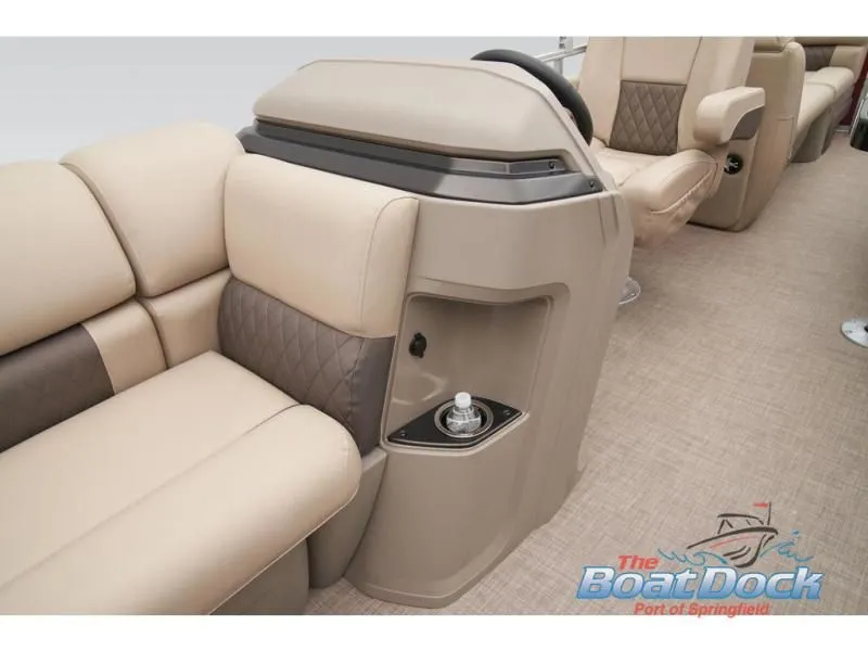 Slide: The Image of Party Barge 22 RF DLX 2025 - 47