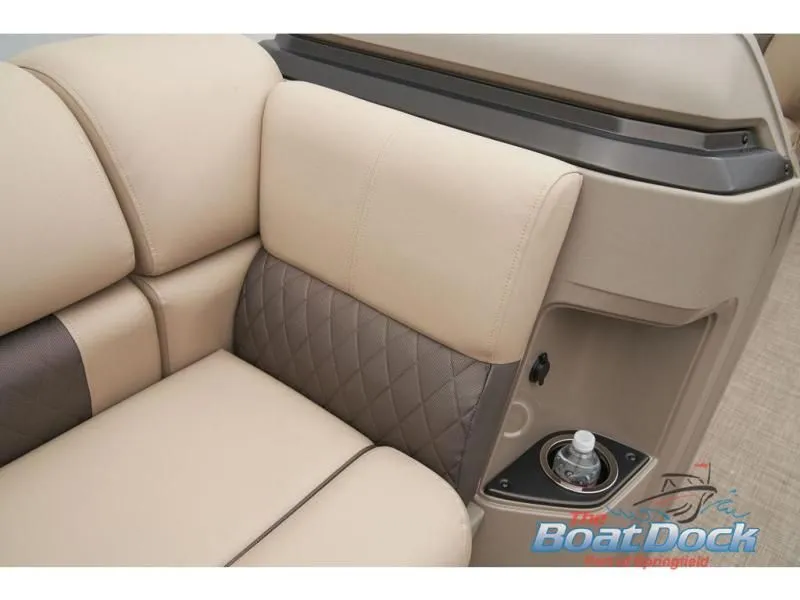 Slide: The Image of Party Barge 22 RF DLX 2025 - 48