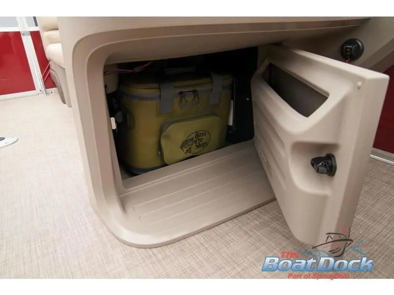 Slide: The Image of Party Barge 22 RF DLX 2025 - 53