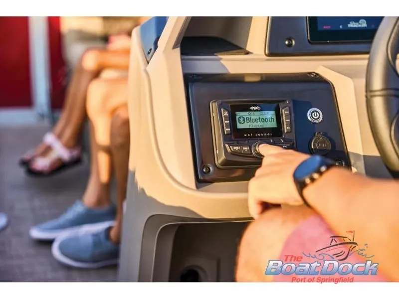 Slide: The Image of Party Barge 22 RF DLX 2025 - 87