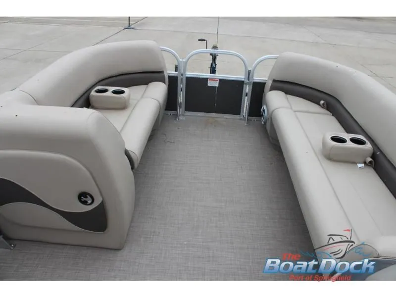 Slide: The Image of Party Barge 18 DLX 2025 - 14