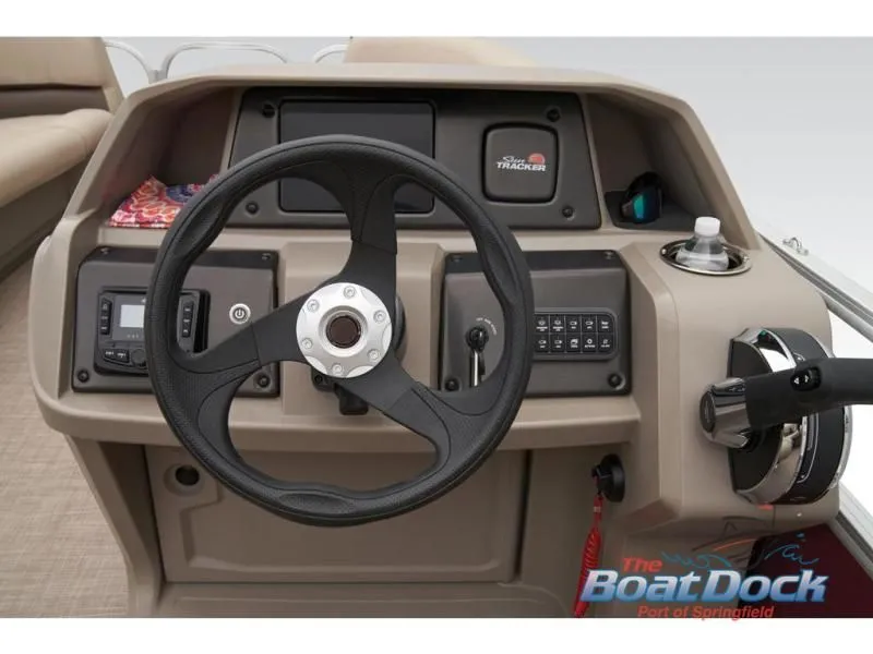 Slide: The Image of Party Barge 18 DLX 2025 - 34