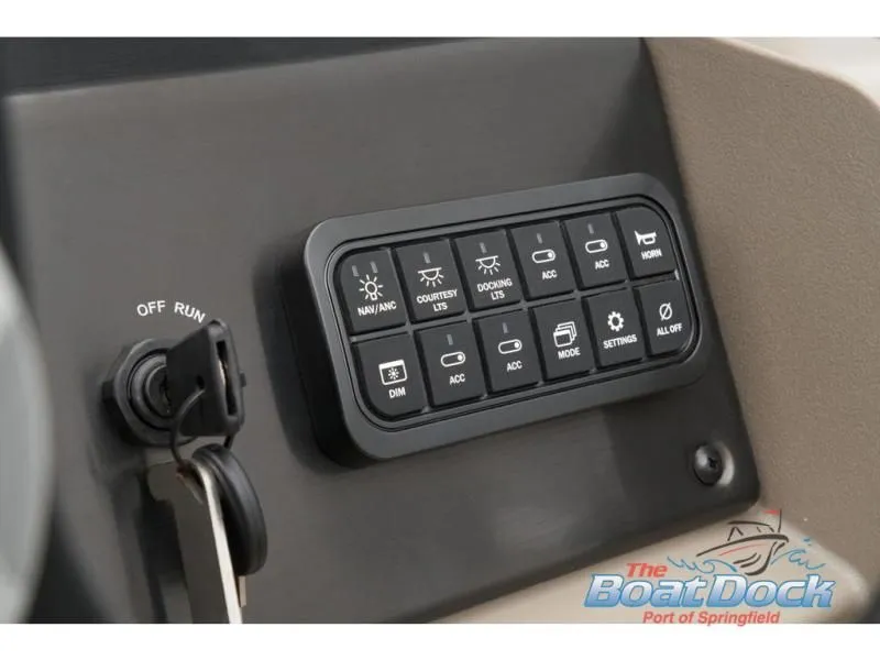 Slide: The Image of Party Barge 18 DLX 2025 - 40