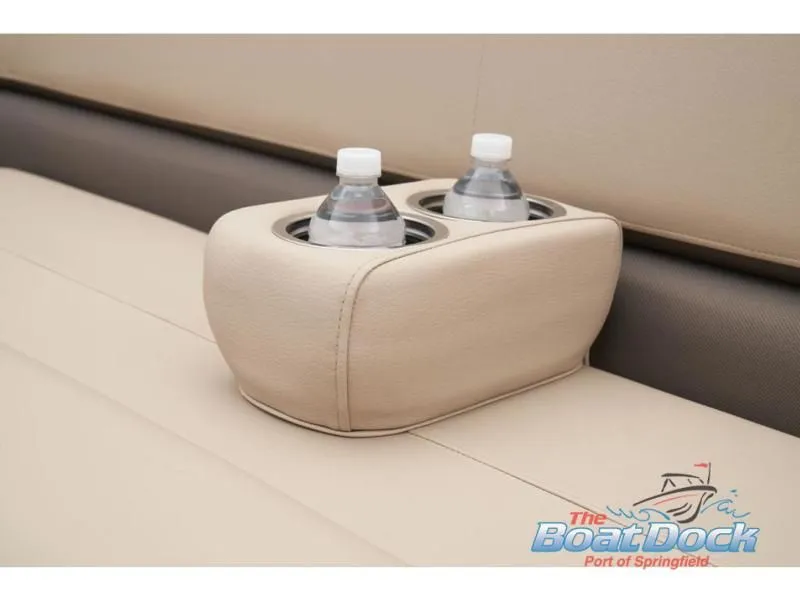 Slide: The Image of Party Barge 18 DLX 2025 - 50