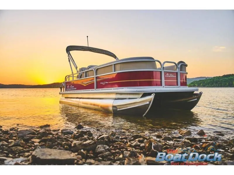 Slide: The Image of Party Barge 18 DLX 2025 - 63