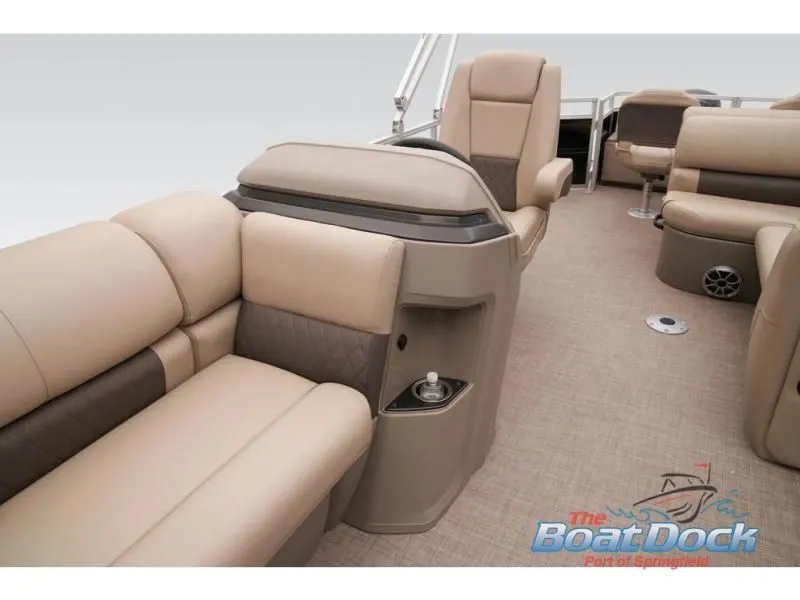 Slide: The Image of Sportfish 22 DLX 2025 - 36