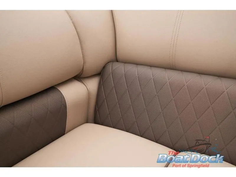 Slide: The Image of Sportfish 22 DLX 2025 - 37