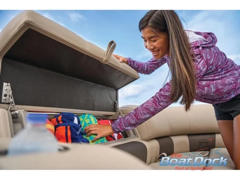 Slide: The Image of Sportfish 22 DLX 2025 - 89